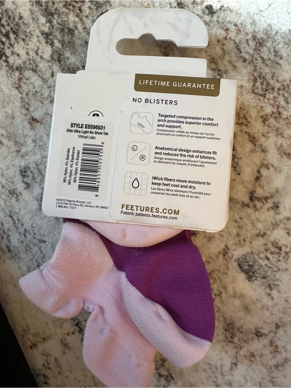 Feetures Women's Ultra Light Cushion Socks Small